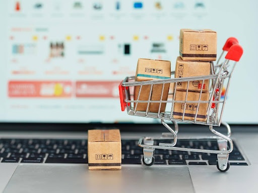 Best CRM for Ecommerce-Blog Banner- Ambit Software