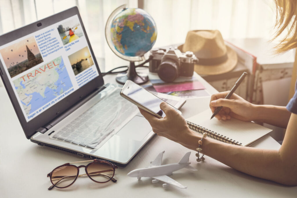 Best-CRM-for-the-Travel-Industry